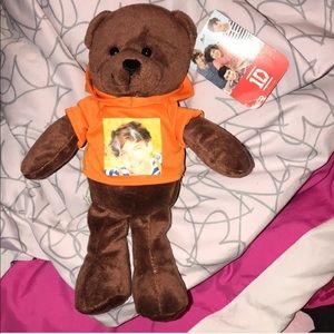 Louis Tomlinson stuffed bear